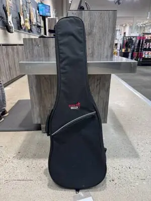 Fender Blacktop HH Stratocaster | Gloss Black 2